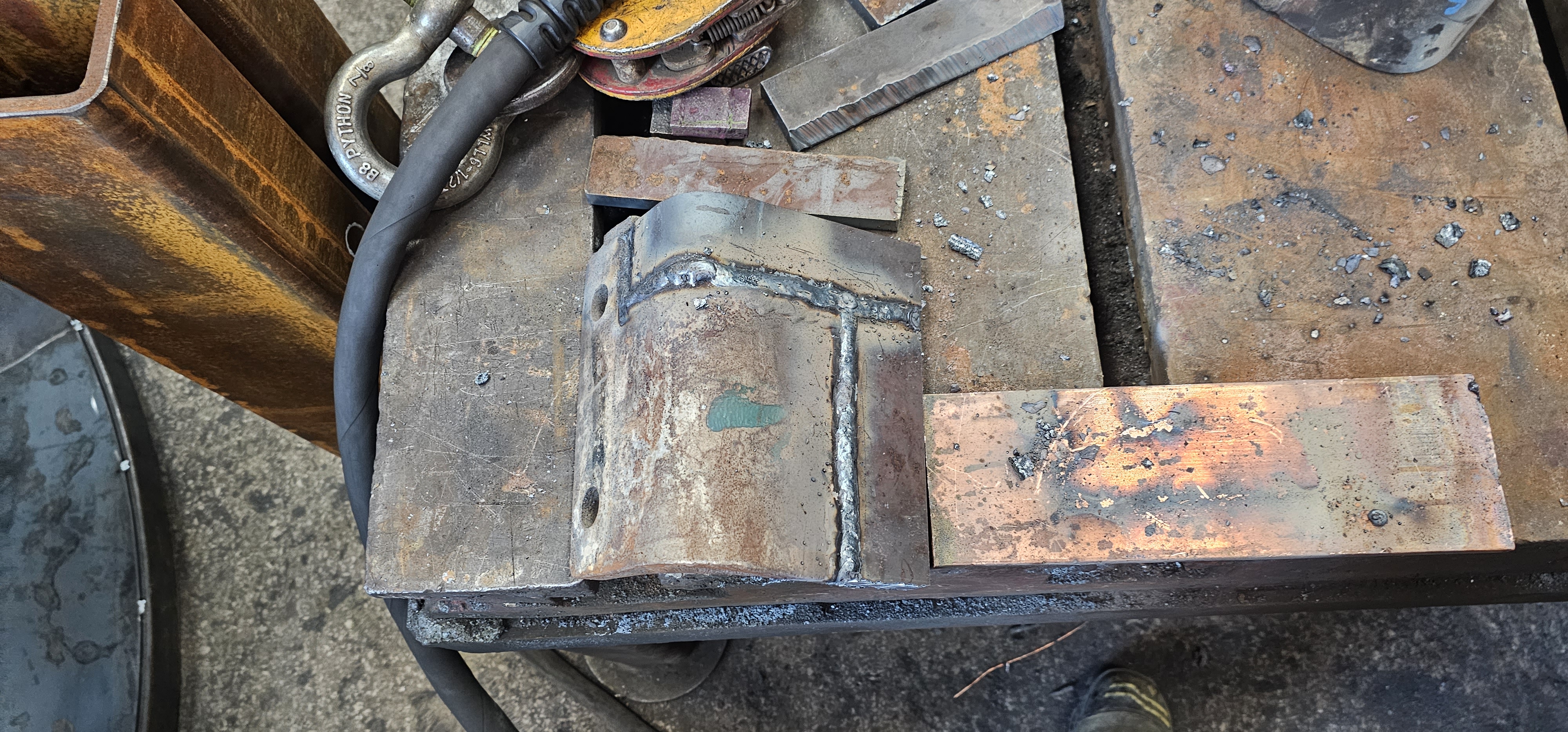 Side cutters fitted with new carbide inserts