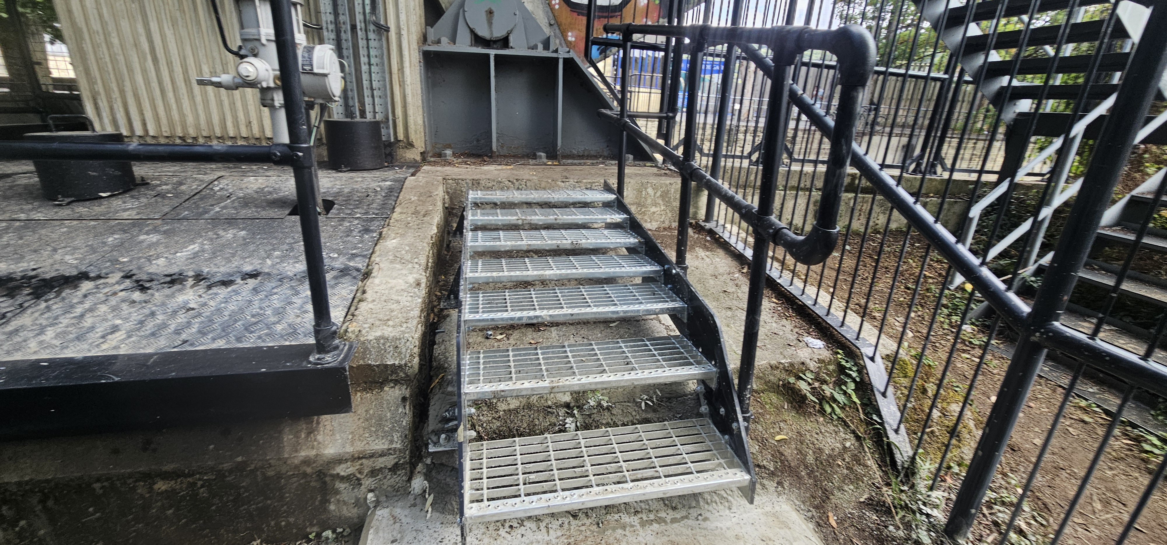 New stairs and fencing before cleaning