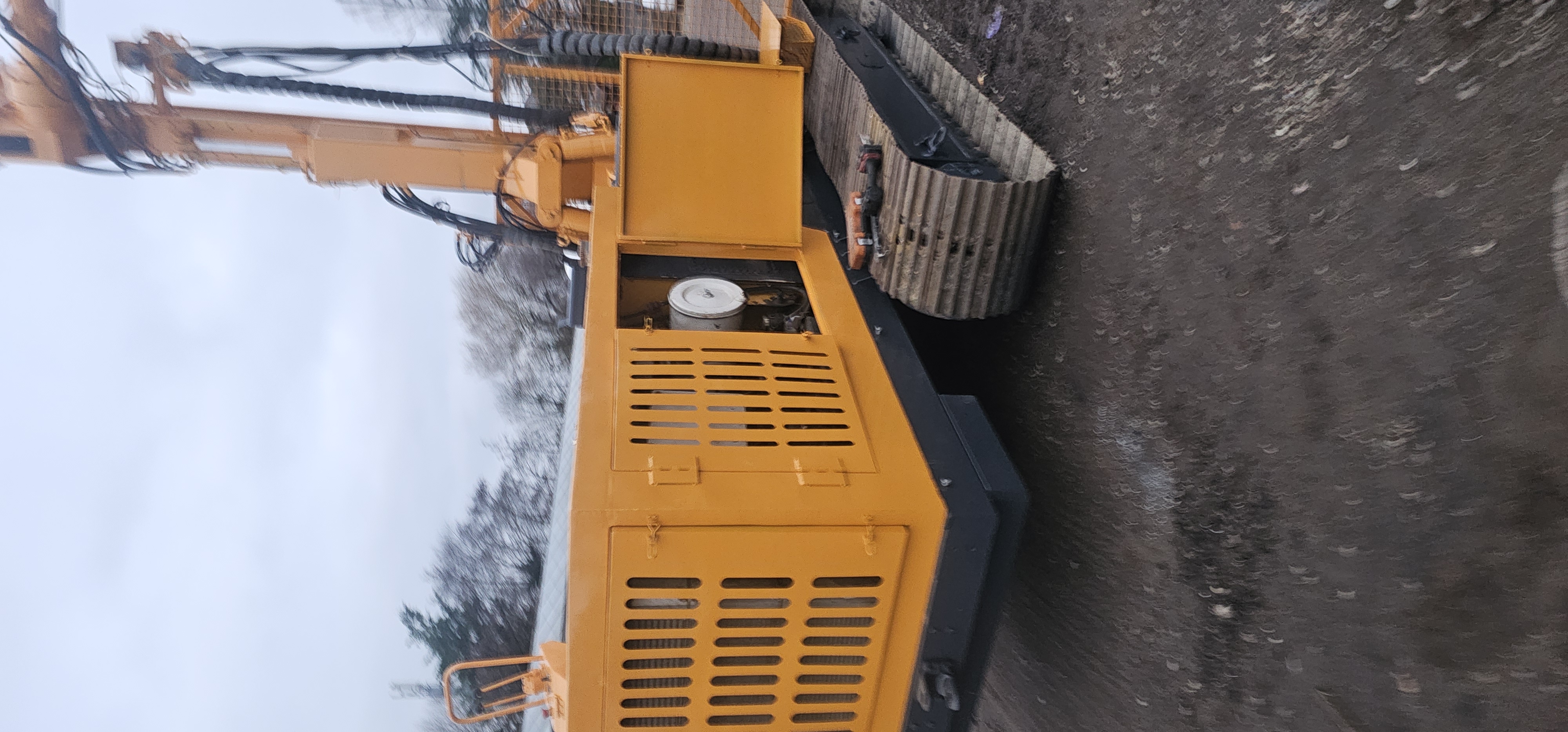 Canopy panels trial fitted with welds dressed